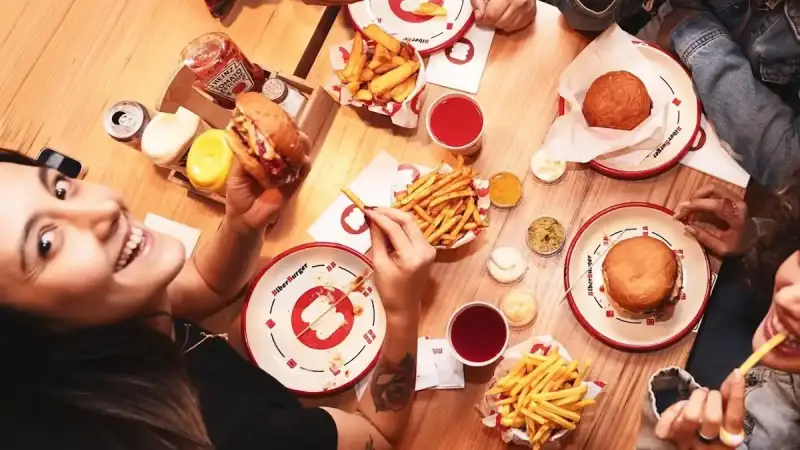 Biber Burger Bostanlı - İzmir Mekan Rehberi