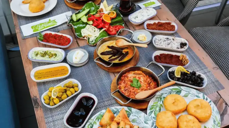 Bremori Göçmen Kahvaltısı - İzmir Mekan Rehberi