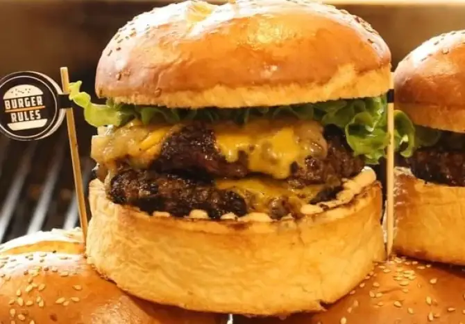 BURGER RULES - İzmir Mekan Rehberi