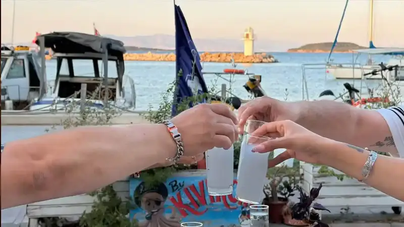 By Kıvırcık Çeşmealtı - İzmir Mekan Rehberi