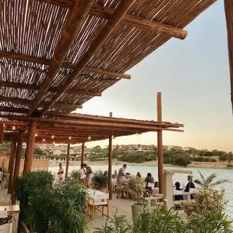 Cafe Plaza Dalyanköy - İzmir Mekan Rehberi