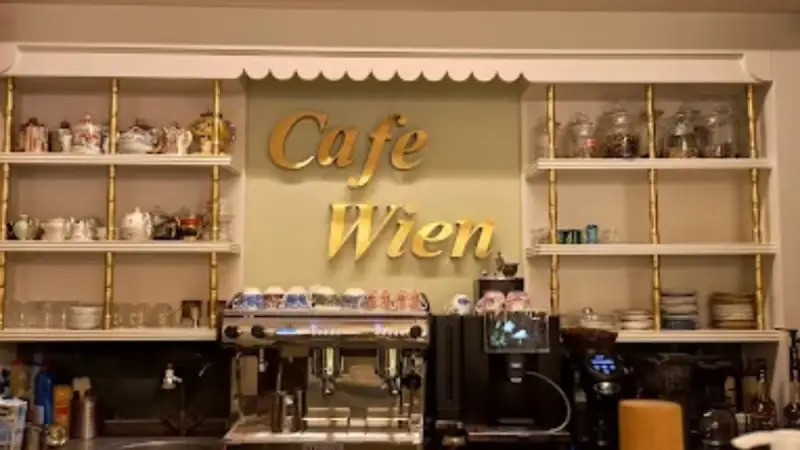Cafe Wien Alsancak - İzmir Mekan Rehberi