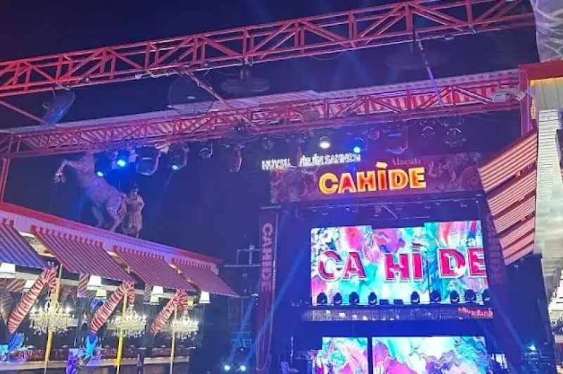 Cahide Alaçatı - İzmir Mekan Rehberi