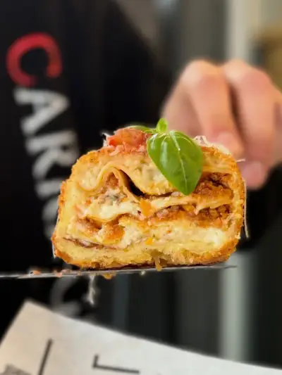 carre gusto özel pizza yakın çekim