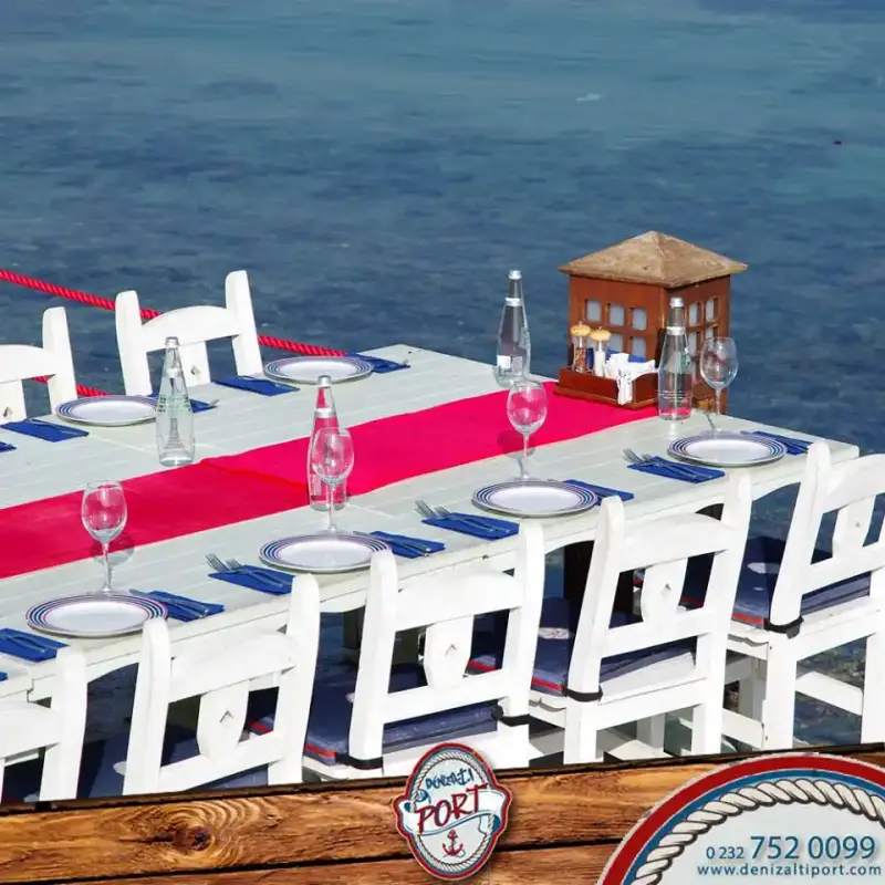 Denizaltı Port - İzmir Mekan Rehberi
