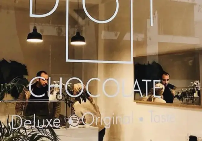 Dot Chocolate - İzmir Mekan Rehberi