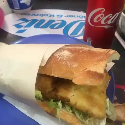 Eminönü Çıtır Balık Ekmek