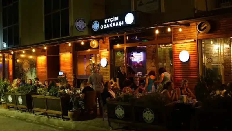 Etçim Ocakbaşı Bayraklı - İzmir Mekan Rehberi