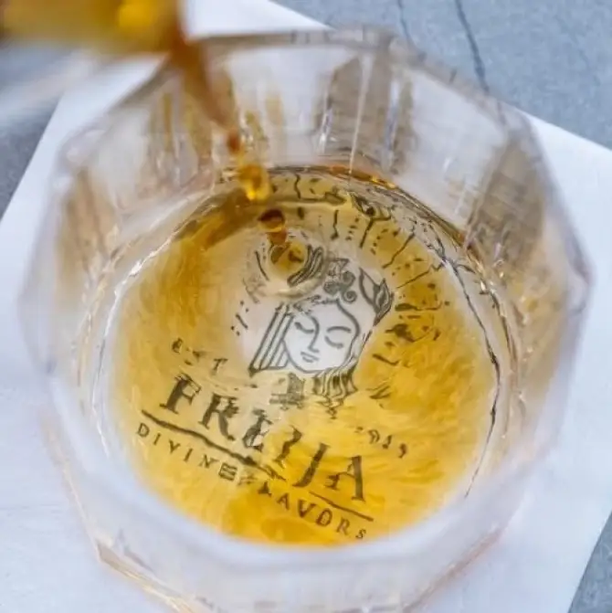 Freija Coffee Konak - İzmir Mekan Rehberi
