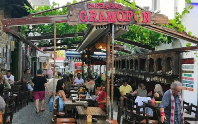 Gramofon Cafe - İzmir Mekan Rehberi