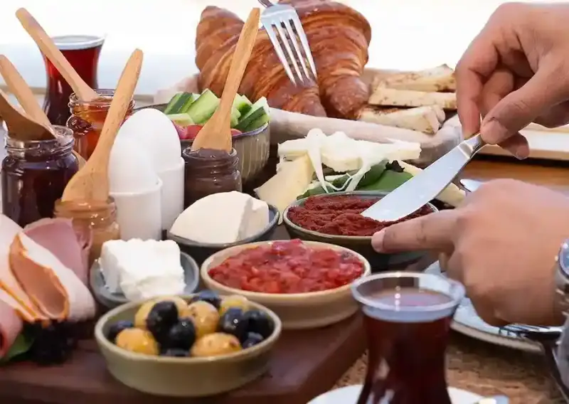 Gua Bistronomi Yeni Foça - İzmir Mekan Rehberi