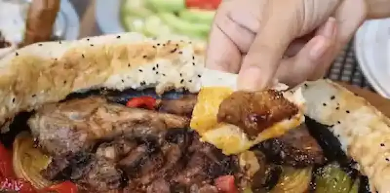Hisarönü Tepsi - İzmir Mekan Rehberi