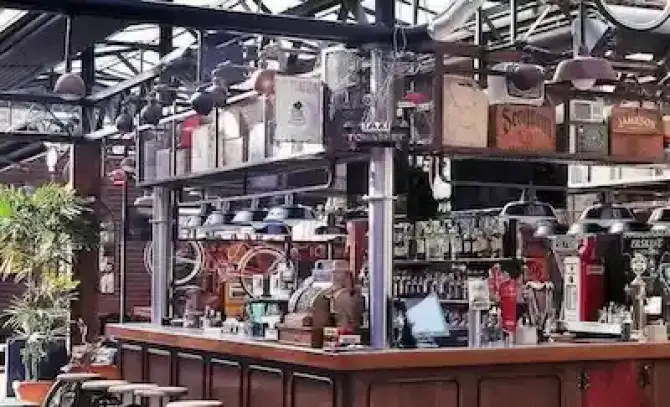 Hungry Dog Pub - İzmir Mekan Rehberi