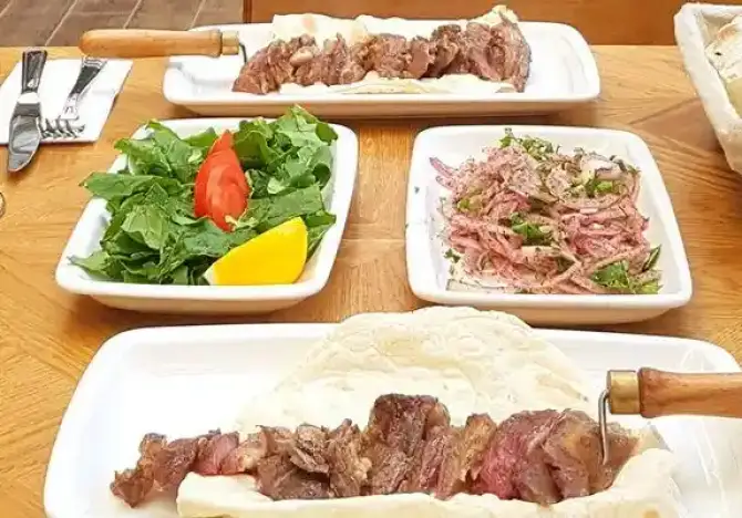 Tatari Cağ Kebabı - İzmir Mekan Rehberi