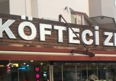 Köfteci Zeki Usta fotoğraf 1 - İzmir Mekan Rehberi