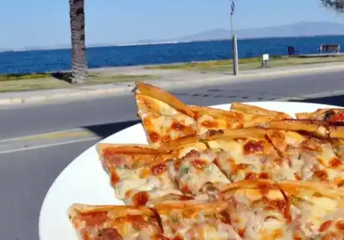 Karacasu Pide Garden  - İzmir Mekan Rehberi