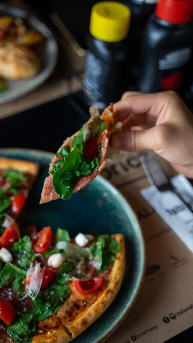 Italiana Fabbrica İzmir - İzmir Mekan Rehberi