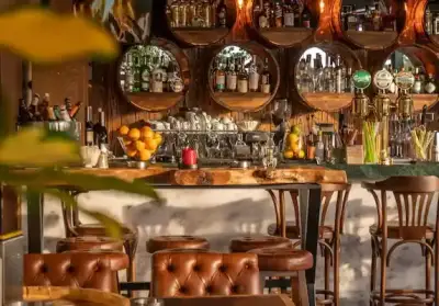 La Pierto Pub & Restaurant fotoğraf 1 - İzmir Mekan Rehberi