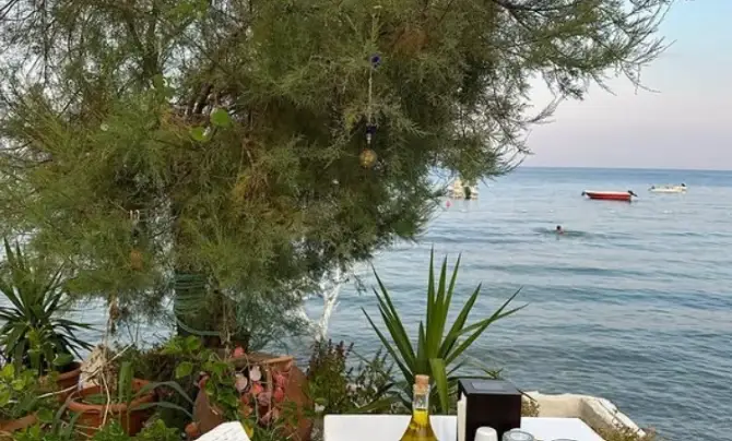 İsmetin Yeri Karaburun - İzmir Mekan Rehberi