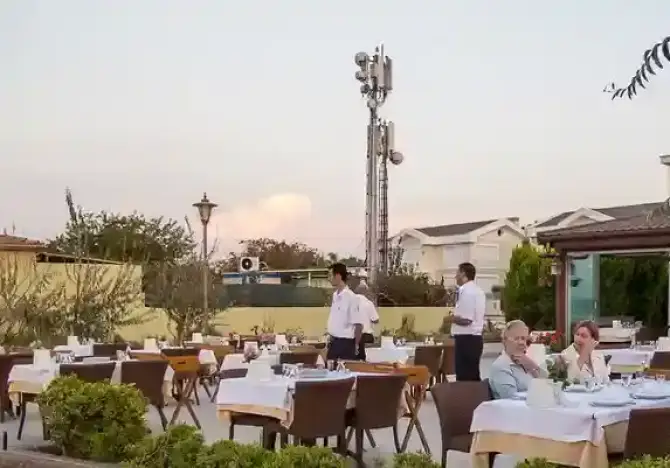 Bizim Gazino Balık Restaurant - İzmir Mekan Rehberi