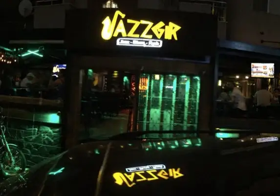 Jazzgır Live Performance Hall - İzmir Mekan Rehberi