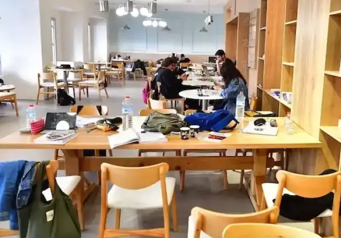 Kiraz Kitap Cafe - İzmir Mekan Rehberi
