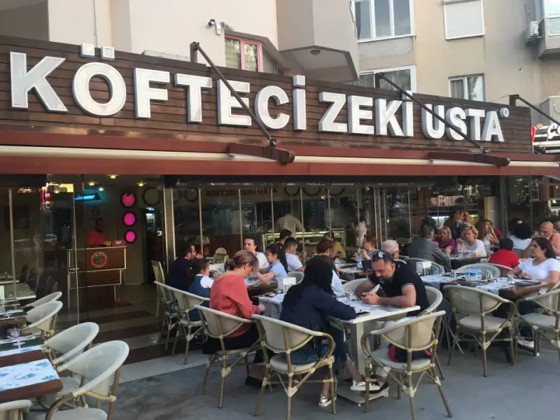 Köfteci Zeki Usta - İzmir Mekan Rehberi