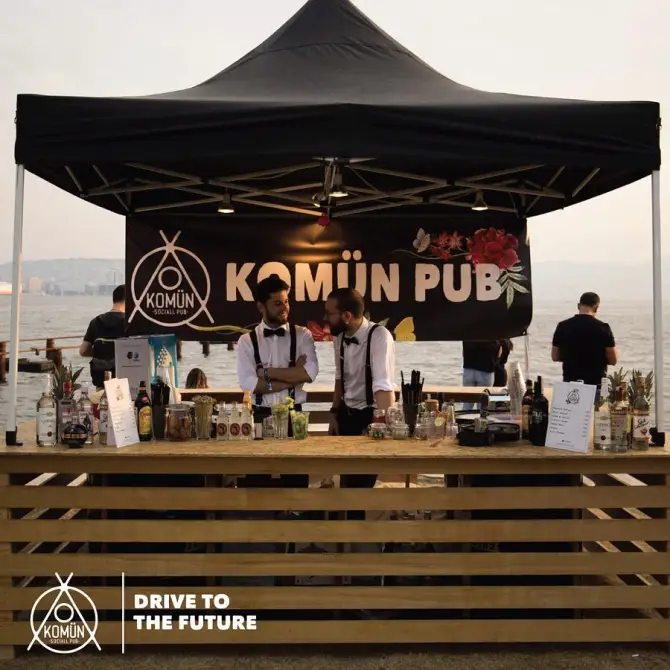 Komün Pub - İzmir Mekan Rehberi