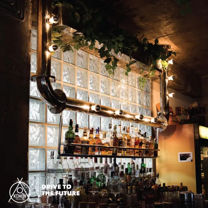 Komün Pub - İzmir Mekan Rehberi