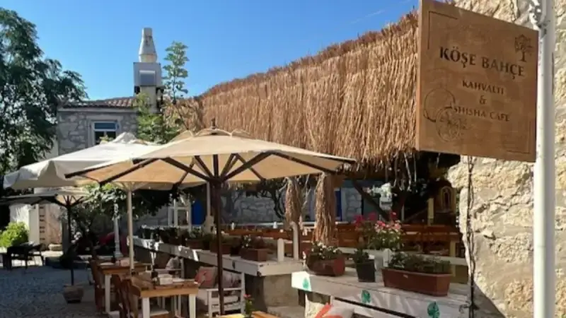 Köşe Bahçe Kahvaltı Alaçatı - İzmir Mekan Rehberi