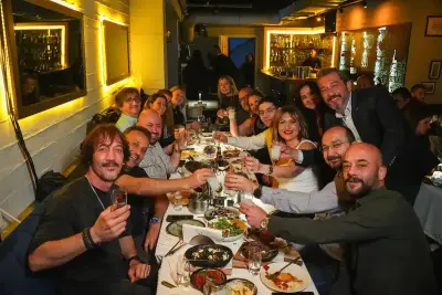 leke alsancak buluşma masası
