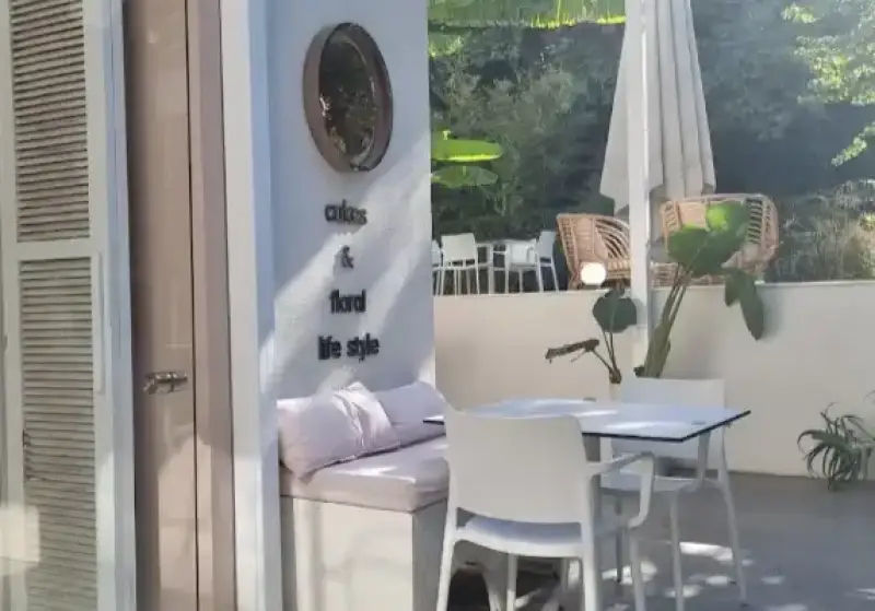 Lief Urla - İzmir Mekan Rehberi
