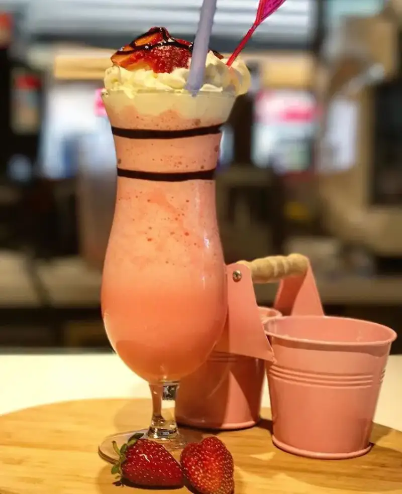 Limon Adam Cafe & Kitchen - İzmir Mekan Rehberi