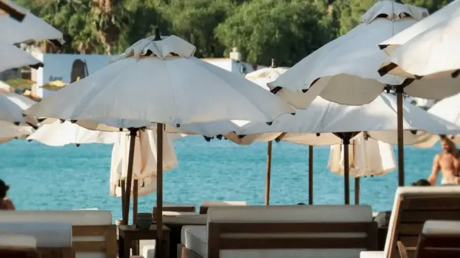 Mano Del Sol Beach - İzmir Mekan Rehberi