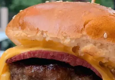 Maxwell Burger