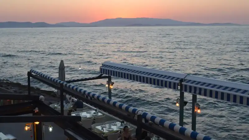 Mezze Teras Restaurant - İzmir Mekan Rehberi