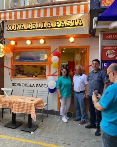 Mona Della Pasta fotoğraf 2 - İzmir Mekan Rehberi