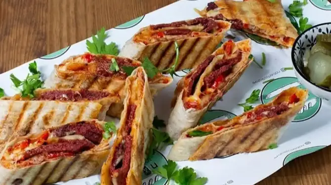 Naber Tost Kahve Bostanlı - İzmir Mekan Rehberi