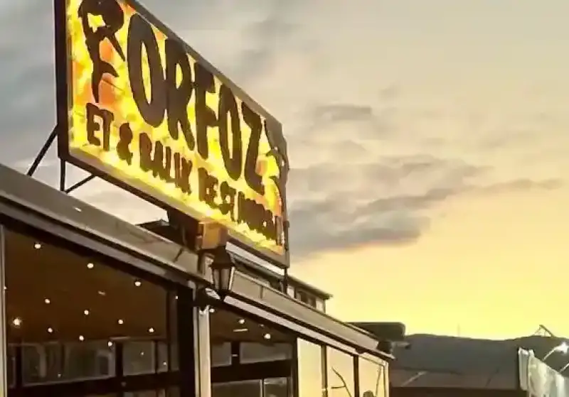 Orfoz Restaurant Yeni Foça - İzmir Mekan Rehberi