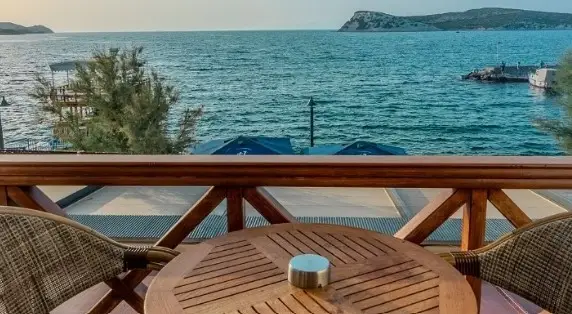 Rota Otel & Restaurant Karaburun - İzmir Mekan Rehberi
