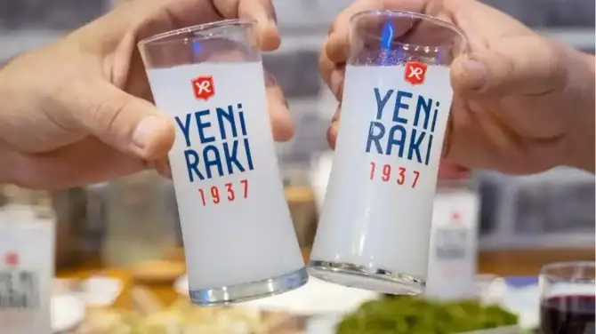 Sancak Meyhane Çamdibi - İzmir Mekan Rehberi