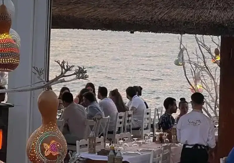 Simge Restoran Güzelbahçe - İzmir Mekan Rehberi