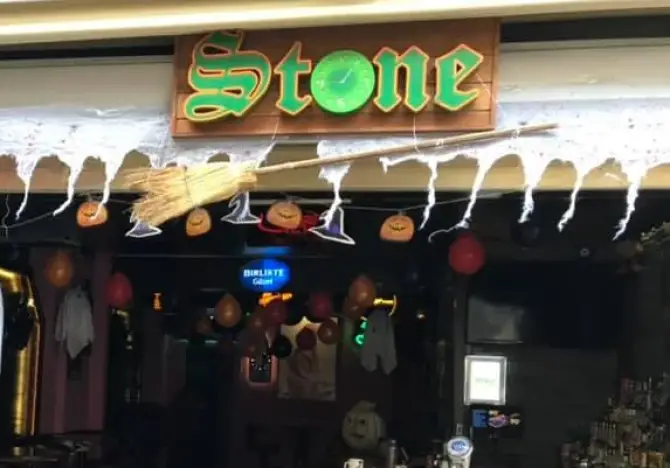 Stone Bar - İzmir Mekan Rehberi