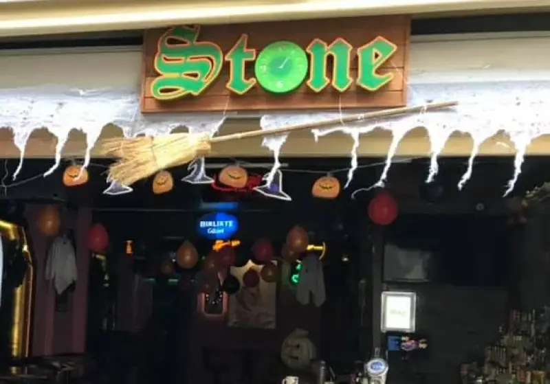 Stone Bar - İzmir Mekan Rehberi