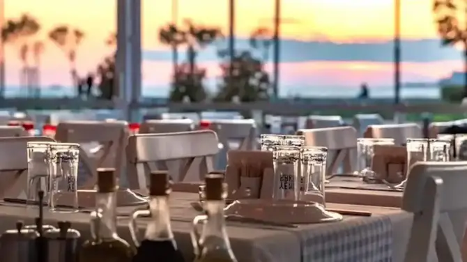 Tek Tek Meyhanesi Kordon - İzmir Mekan Rehberi