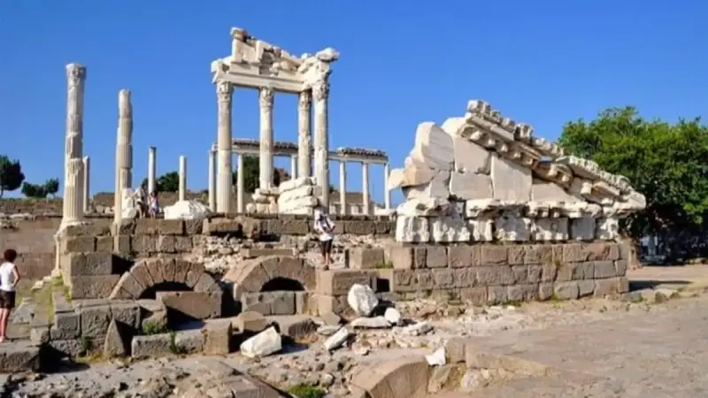 Teos Antik Kenti - İzmir Mekan Rehberi