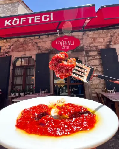 Vefalı Köfteci Urla fotoğraf 1 - İzmir Mekan Rehberi
