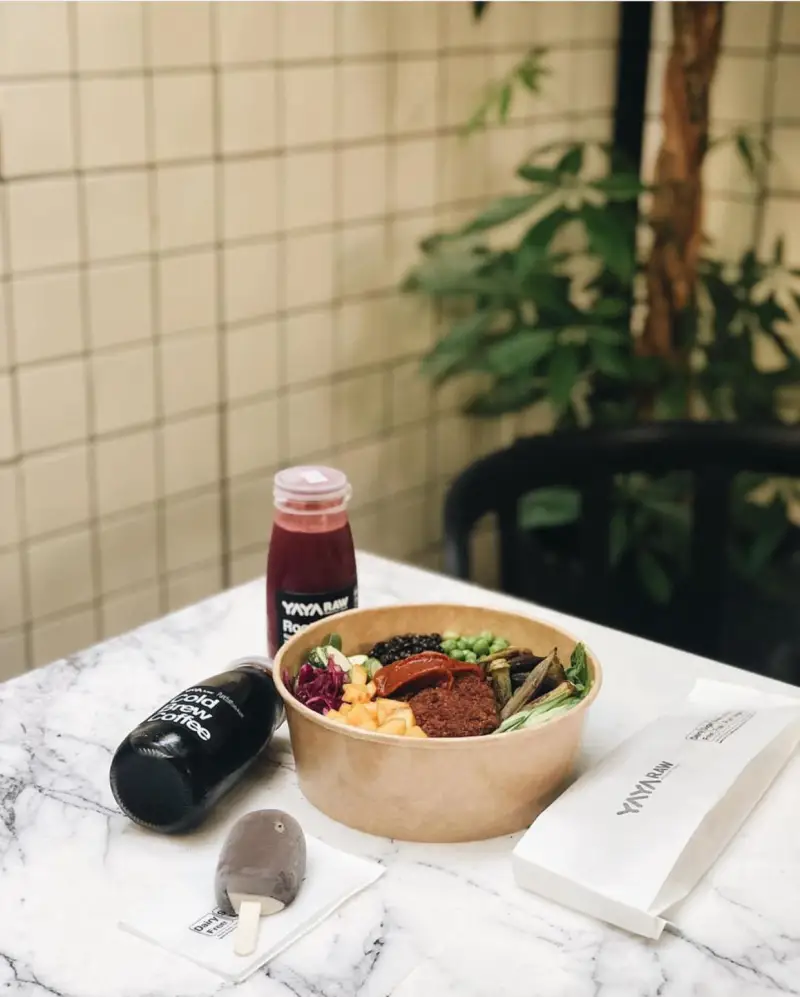 Yayaraw Healthy Food - İzmir Mekan Rehberi
