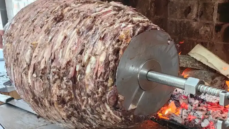 Yunus Cag Kebap - İzmir Mekan Rehberi