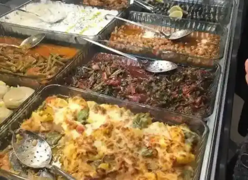 Zaim Usta Lokantası - İzmir Mekan Rehberi
